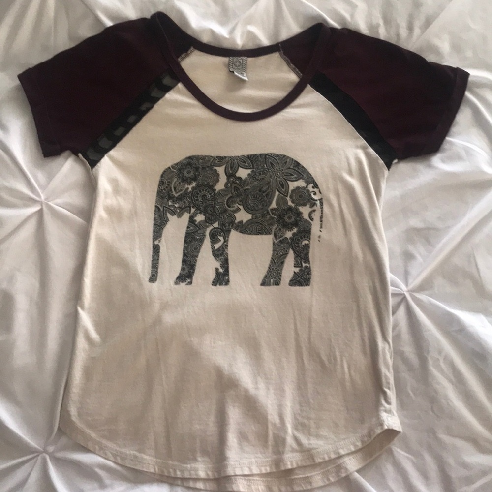 Womens size M elephant shirt
